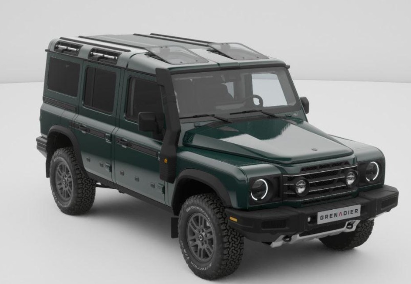 אינאוס גרנדייר, רכב שטח קשוח לבן בנהיגת שטח